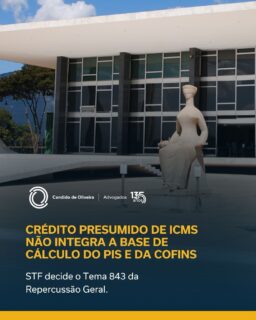 O Plenário do STF decidiu, por maioria, no dia 07/10/2026, ao julgar o RE nº 835.818, Tema 843 da Repercussão Geral, que os créditos presumidos do ICMS, concedidos pelos Estados e Distrito Federal como incentivo fiscal para estimular atividades econômicas de interesse da sociedade, mediante renúncia fiscal, não integram a base de cálculo do PIS e da COFINS, por não se confundirem com receita ou faturamento.

Foi fixada a seguinte tese:
“Surge incompatível, com a Constituição Federal, a inclusão na base de cálculo da Cofins e da contribuição ao PIS, de créditos presumidos do Imposto sobre Circulação de Mercadorias e Serviços, ICMS.”
Conforme o voto reajustado do Ministro Dias Toffoli, a tributação dos créditos permitiria à União reduzir, de forma indireta, benefícios fiscais concedidos pelos Estados dentro de sua competência.

O Candido de Oliveira Advogados está à disposição para avaliar possibilidades de obtenção de ressarcimento de valores pagos indevidamente.